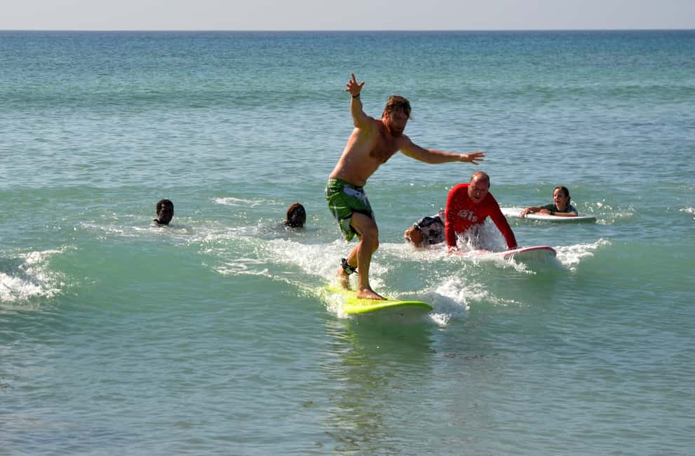 imagem n.8 de Sal: Aula de Surf atividade em Santa Maria, Cabo Verde, carregada pelo fornecedor