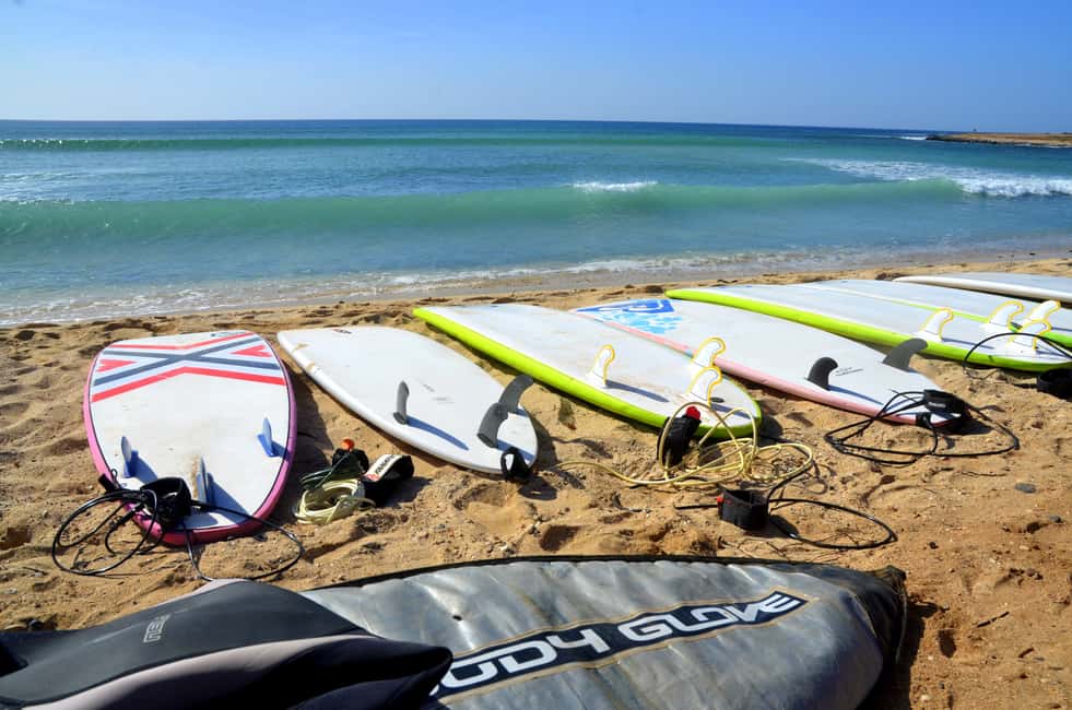 imagem n.11 de Sal: Aula de Surf atividade em Santa Maria, Cabo Verde, carregada pelo fornecedor