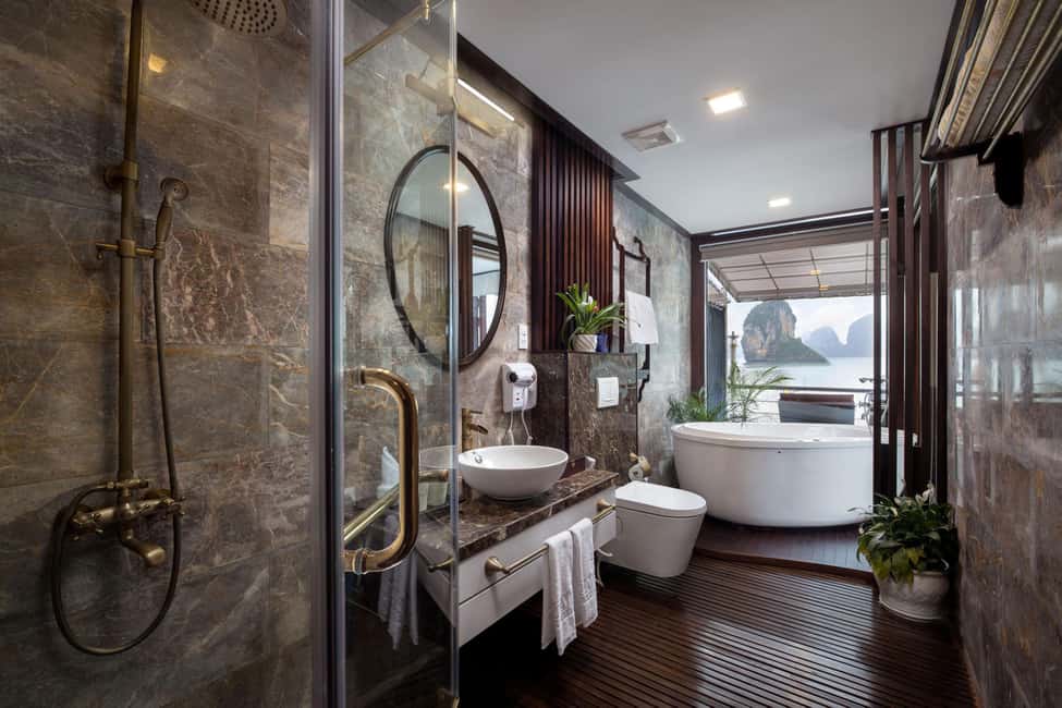 image n.78 of 2-Day: Halong Lan Ha Bay 5 Stars Cruises w/Balcony & Bathtub activity in Ha Long, uploaded by supplier