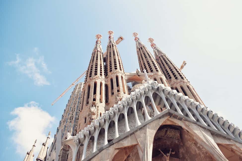 image n.4 of Barcelona: Fast-Track Sagrada Familia and Towers Guided Tour activity in Barcelona, uploaded by supplier