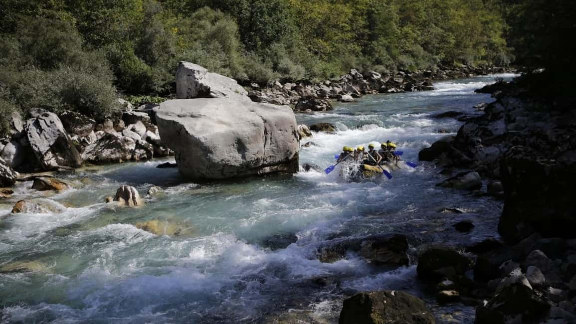 Bild Nr. 23 von Montenegro: Wildwasser-Rafting auf dem Fluss Tara Aktivität in Montenegro, hochgeladen vom Anbieter
