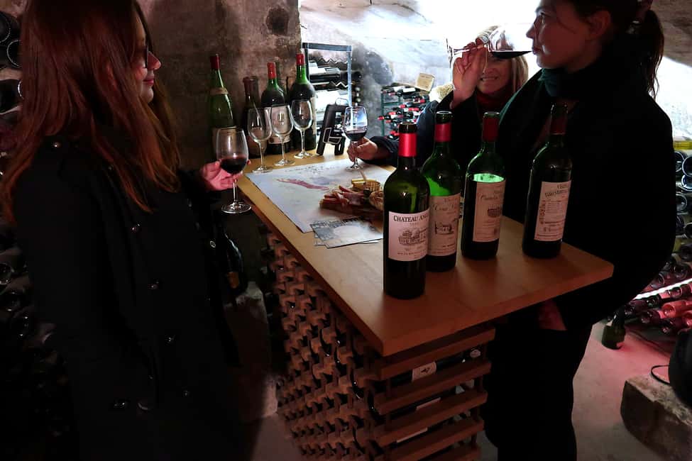 image n.6 of Bordeaux: Vintage Wine Tasting with Charcuterie Board activity in Bordeaux, uploaded by supplier