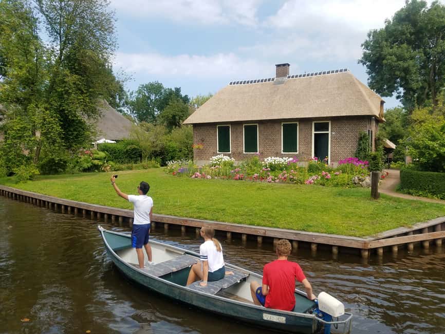 image n.10 of From Amsterdam: Giethoorn Day Trip with Small Electric Boat activity in Flevoland, uploaded by supplier