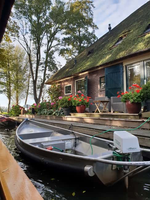 image n.20 of From Amsterdam: Giethoorn Day Trip with Small Electric Boat activity in Flevoland, uploaded by supplier
