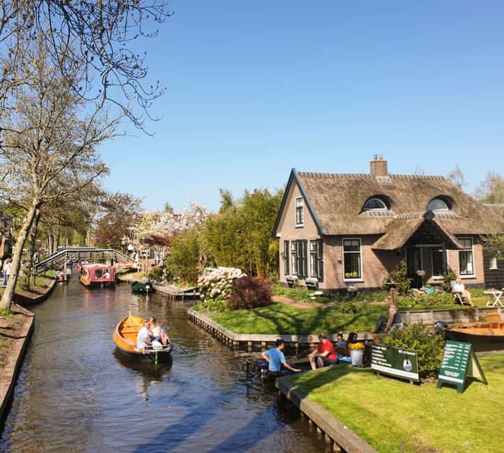 image n.6 of From Amsterdam: Giethoorn Day Trip with Small Electric Boat activity in Flevoland, uploaded by supplier