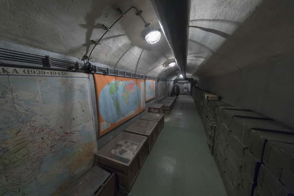 Image N°2 de Prague : Histoire du communisme et visite guidée du bunker nucléaire activité à Prague, publiée par le prestataire