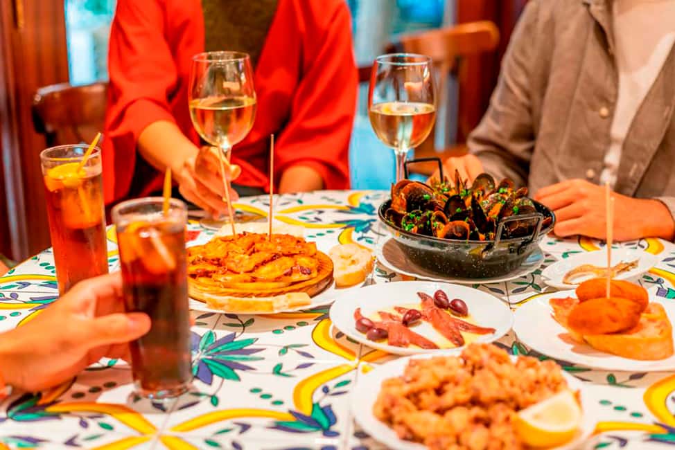 image n.4 of Barcelona: Tapas and Wine with Flamenco Show in the Old Town activity in Barcelona, uploaded by supplier