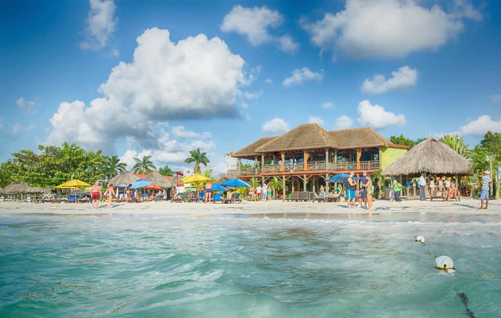imagem n.2 de De Montego Bay: Negril Beach & Rick's Cafe Sunset Day Trip atividade em Montego Bay, carregada pelo fornecedor