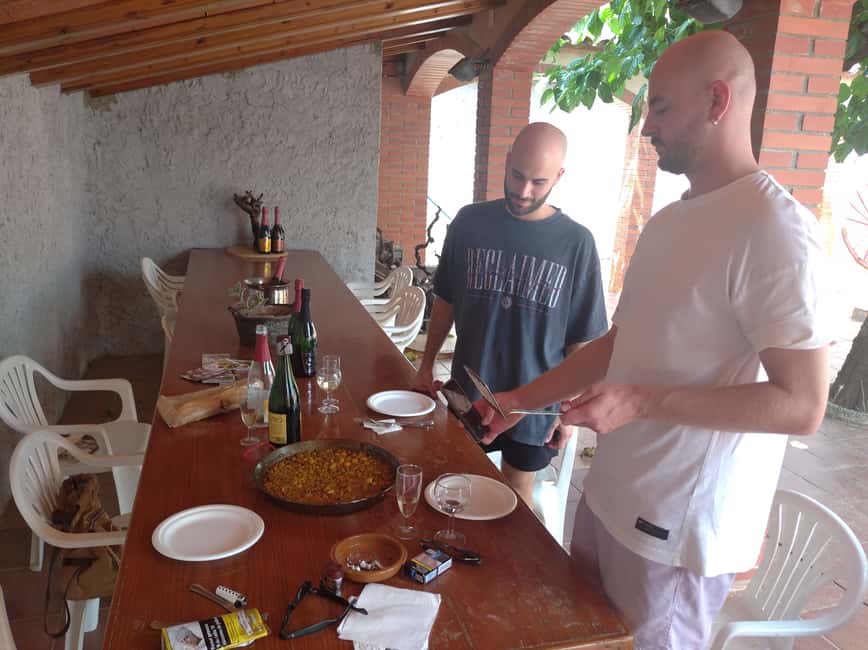 image n.7 of From Sitges: Paella Masterclass with Drink and Bike Ride activity in Vilafranca del Penedès, uploaded by supplier