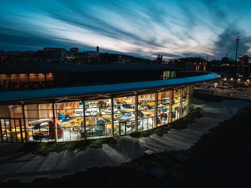 billede nr.11 af aktiviteten Gøteborg: Entrébillet til World of Volvo-udstillingen i Göteborg, uploadet af udbyder