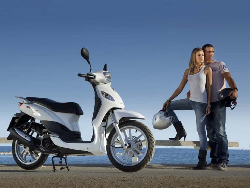 image n.11 of Maspalomas: Rent a 125 cc Scooter 2 seater in Gran Canaria activity in Maspalomas, uploaded by supplier
