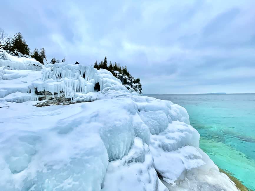 imagen n.º 12 de Desde Toronto: Excursión guiada de un día al Parque Nacional de la Península de Bruce actividad en Ontario, subida por el proveedor