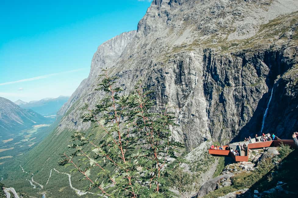 bild nr.5 av Från Ålesund: Trollstigen Sightseeing By & Fjordtur aktivitet i Møre och Romsdal, uppladdad av arrangören