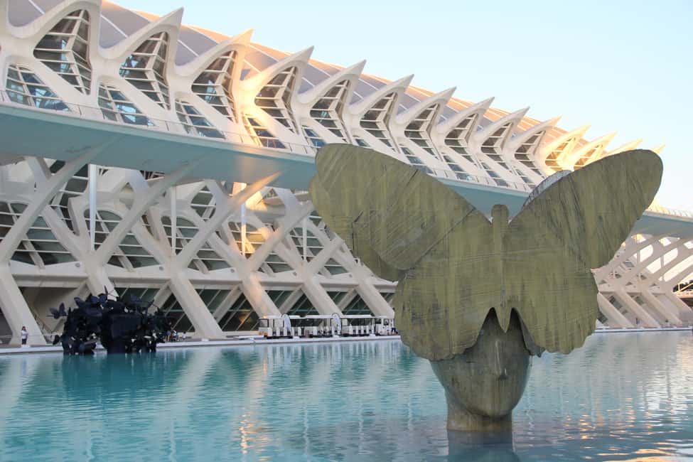 image n.4 of City of Arts & Sciences Tour on Bicycle, E-Bike or E-Step activity in Valencia, uploaded by supplier