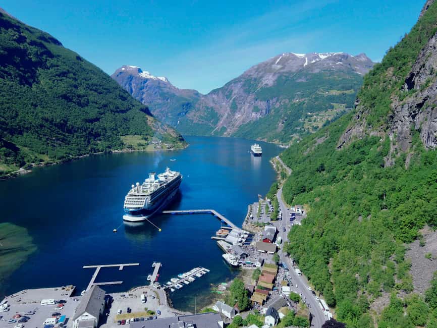 Immagine nº 8 di Geiranger: Dalsnibba, Flydalsjuvet, Eagle Bend e tour dei fiordi attività a Stranda, caricata dal fornitore