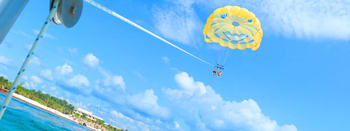 imagem n.3 de Riviera Maya: excursão de parapente com acesso ao clube de praia atividade em Quintana Roo, carregada pelo fornecedor