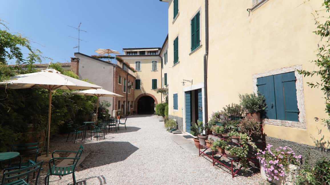 image n.9 of Lazise: Historical Center Wine Tasting Tour activity in Lombardy, uploaded by supplier