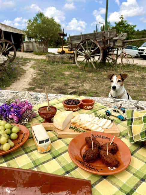 billede nr.3 af aktiviteten Madrundtur i Lissabons omegn i en veteranbil i Sintra, uploadet af udbyder