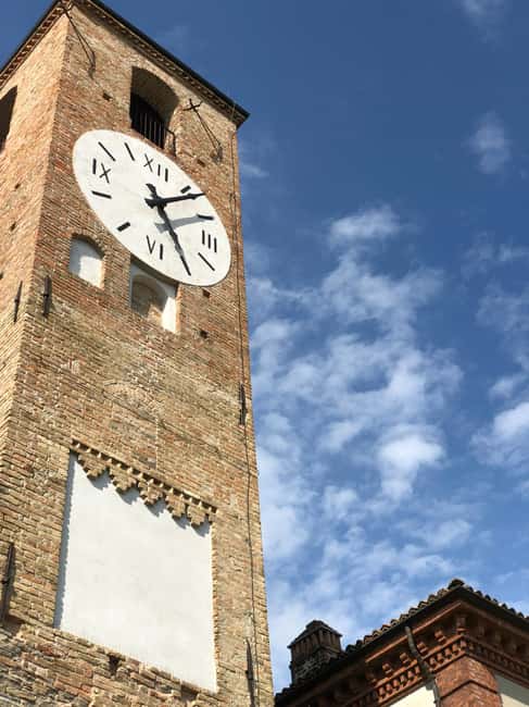image n.3 of Neive: walking tour activity in Neive, uploaded by supplier