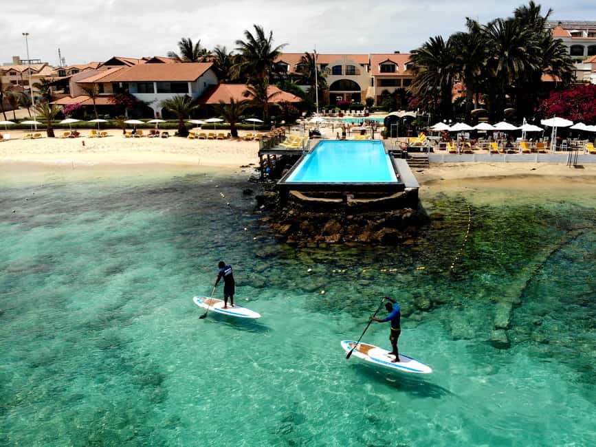 imagem n.1 de Santa Maria: passeio de stand-up paddle atividade em Santa Maria, Cabo Verde, carregada pelo fornecedor