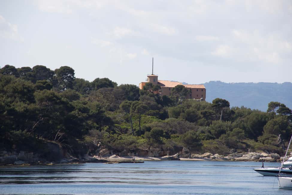 Cannes içindeki Cannes'dan: Sainte-Marguerite Adası Feribot Biletleri etkinliğinin tedarikçi tarafından yüklenen 3 no'lu görseli