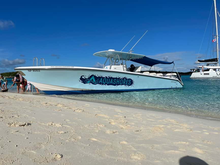 Image N°2 de De Nassau: excursion en bateau à moteur Exuma et Pig Beach avec déjeuner activité à Nassau, Bahamas, publiée par le prestataire