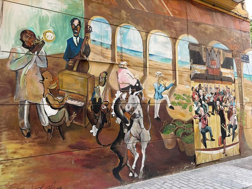 image n.9 of Valencia: Street Art Tour on Bicycle, E-Bike or E-Step activity in Valencia, uploaded by supplier