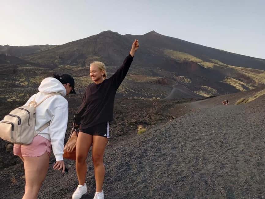 imagen n.º 15 de Catania: Excursión al atardecer en el Etna con servicio de recogida y regreso actividad en Catania, subida por el proveedor