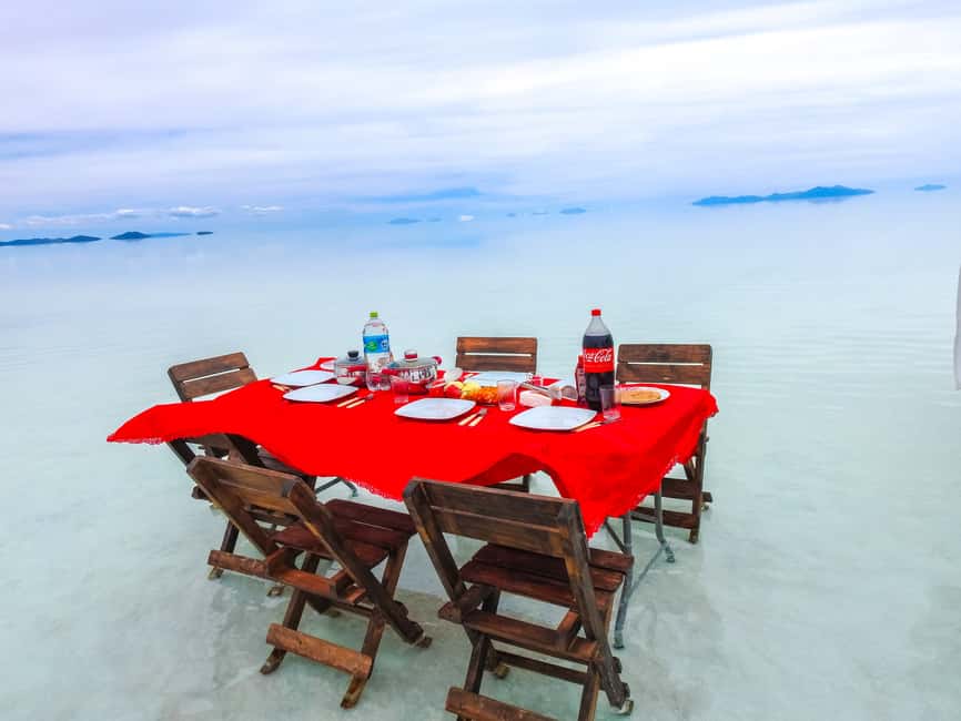 image n.9 of From Uyuni: Red Lagoon & Uyuni Salt Flats 3-Day Guided Tour activity in Sur Lipez Province, uploaded by supplier