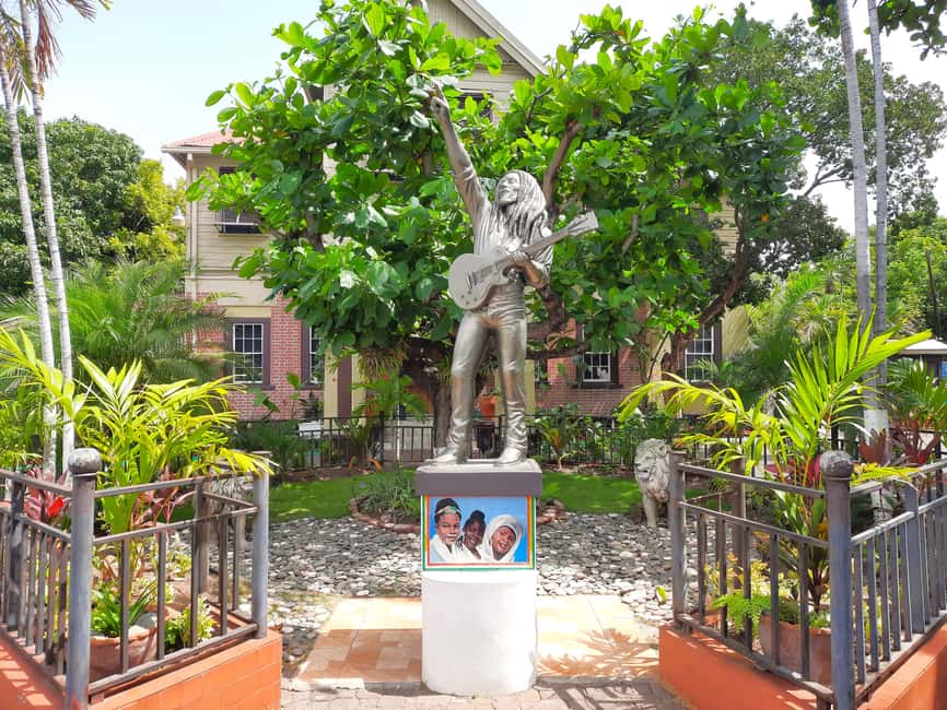 imagem n.2 de Kingston: Tour pelo Museu Bob Marley saindo de Kingston atividade em Kingston, Jamaica, carregada pelo fornecedor