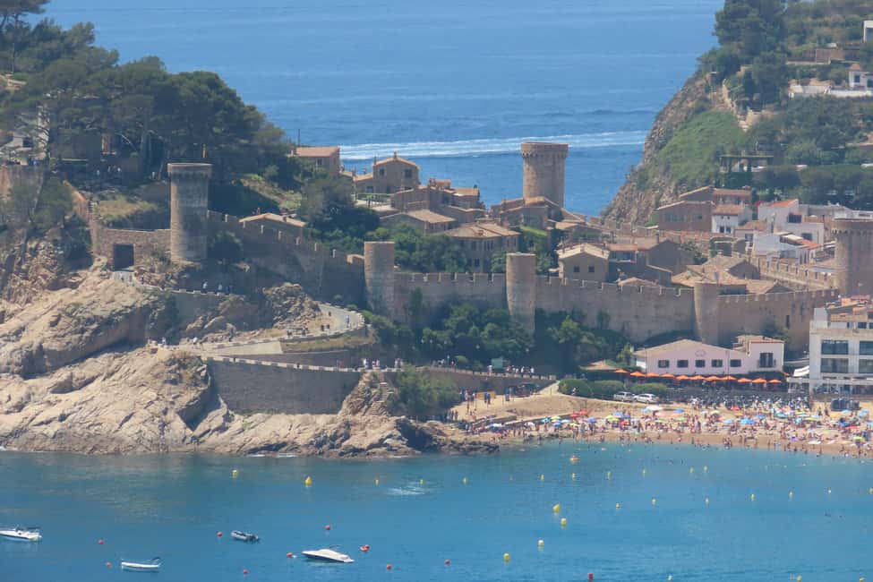 Bild Nr. 8 von Von Barcelona aus: Tauchen in Tossa de Mar und 3-Gänge-Menü Aktivität in Katalonien, hochgeladen vom Anbieter