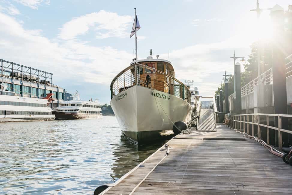 image n.21 of New York City: Sunset Yacht Cruise activity in New York City, uploaded by supplier