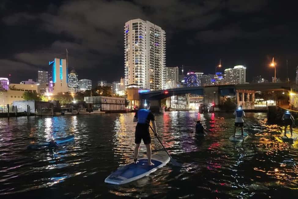 image n.3 of Miami: City Lights SUP or Kayak Night Tour activity in Miami, uploaded by supplier