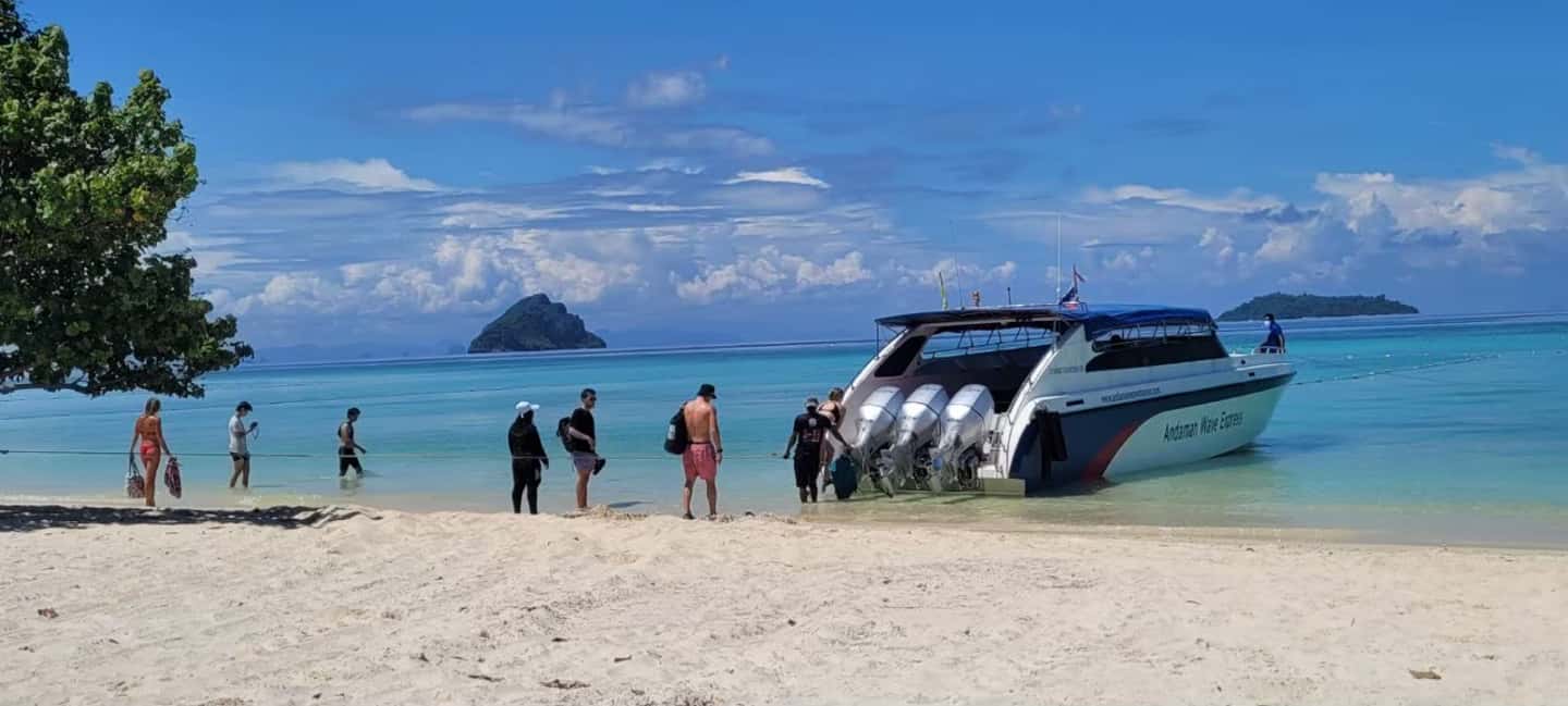 billede nr.8 af aktiviteten Phuket: Envejs speedbådstransport til/fra Phi Phi Phi Don i Thailandbugten, uploadet af udbyder