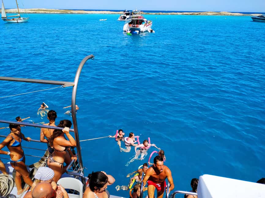 Image N°5 de Ibiza : Crystal Waters Formentera, Open Bar et déjeuner buffet activité à Îles Baléares, publiée par le prestataire
