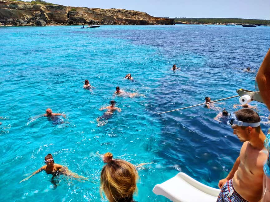 Image N°6 de Ibiza : Crystal Waters Formentera, Open Bar et déjeuner buffet activité à Îles Baléares, publiée par le prestataire