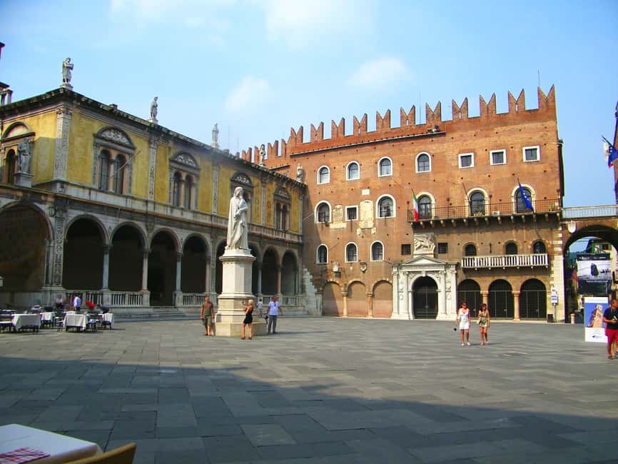 image n.18 of Verona private tour: the place of lovers activity in Verona, uploaded by supplier