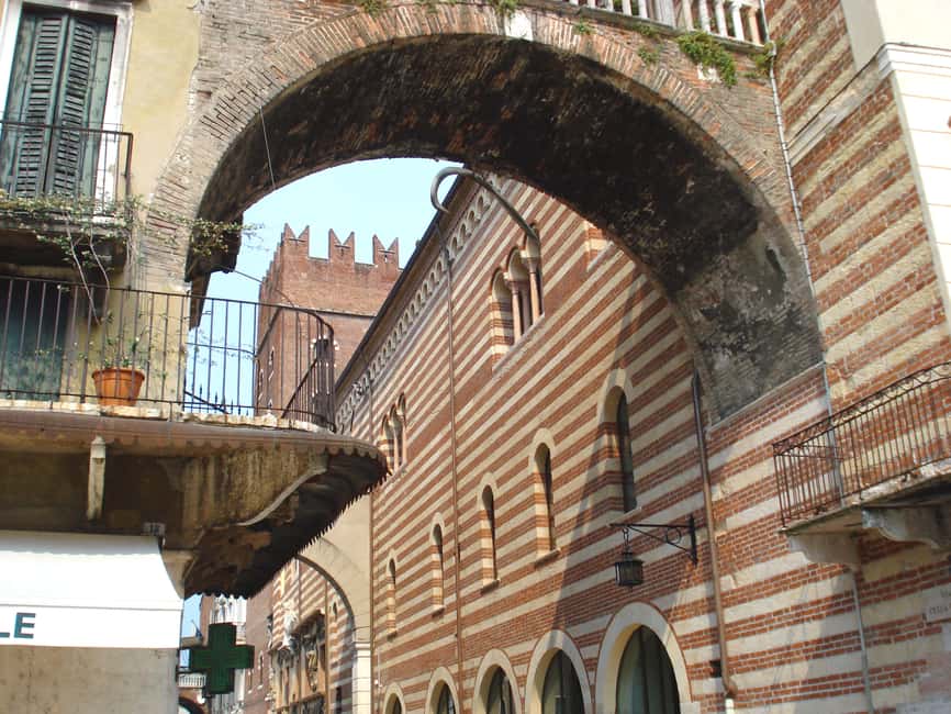 image n.23 of Verona private tour: the place of lovers activity in Verona, uploaded by supplier