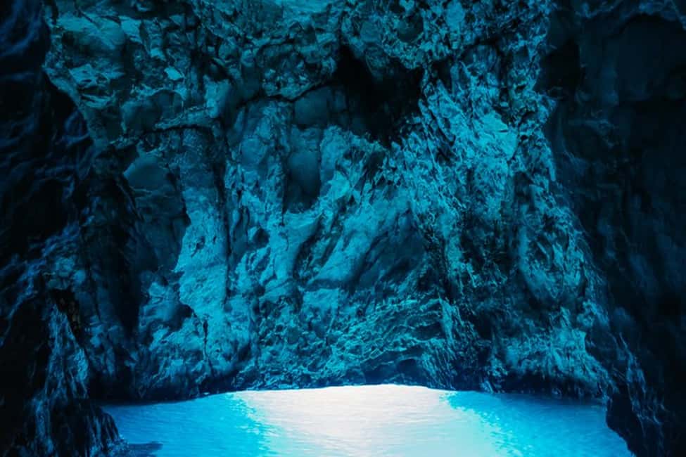 Immagine nº 15 di Dubrovnik: Grotta Azzurra e tour in barca della spiaggia di Sunj con bevande attività a Dalmazia, caricata dal fornitore