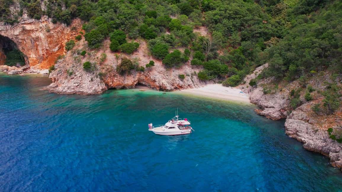 Immagine nº 1 di Opatija/Lovran: Gita in barca alle spiagge isolate dell'isola di Cres attività a Contea di Zagabria, caricata dal fornitore
