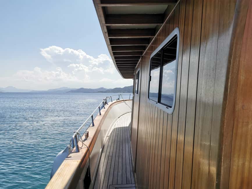 image n.8 of Forio: Ischia Island Boat Tour with Local Lunch and Swimming activity in Campania, uploaded by supplier
