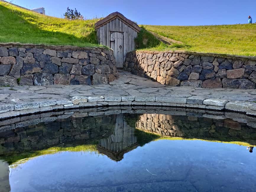 imagen n.º 9 de Reikiavik: Excursión de 2 días por el Oeste con Snæfellsnes y el Círculo de Plata actividad en Vesturland, subida por el proveedor