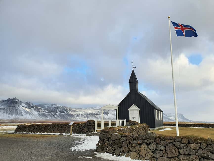 imagen n.º 10 de Reikiavik: Excursión de 2 días por el Oeste con Snæfellsnes y el Círculo de Plata actividad en Vesturland, subida por el proveedor