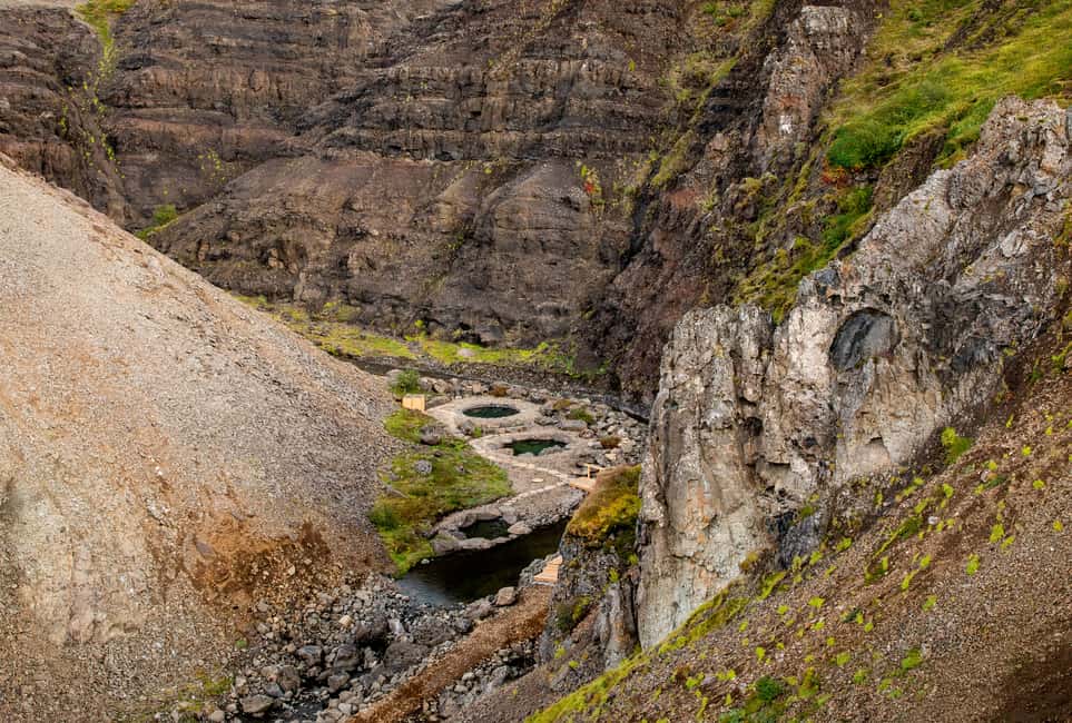 imagen n.º 20 de Reikiavik: Excursión de 2 días por el Oeste con Snæfellsnes y el Círculo de Plata actividad en Vesturland, subida por el proveedor