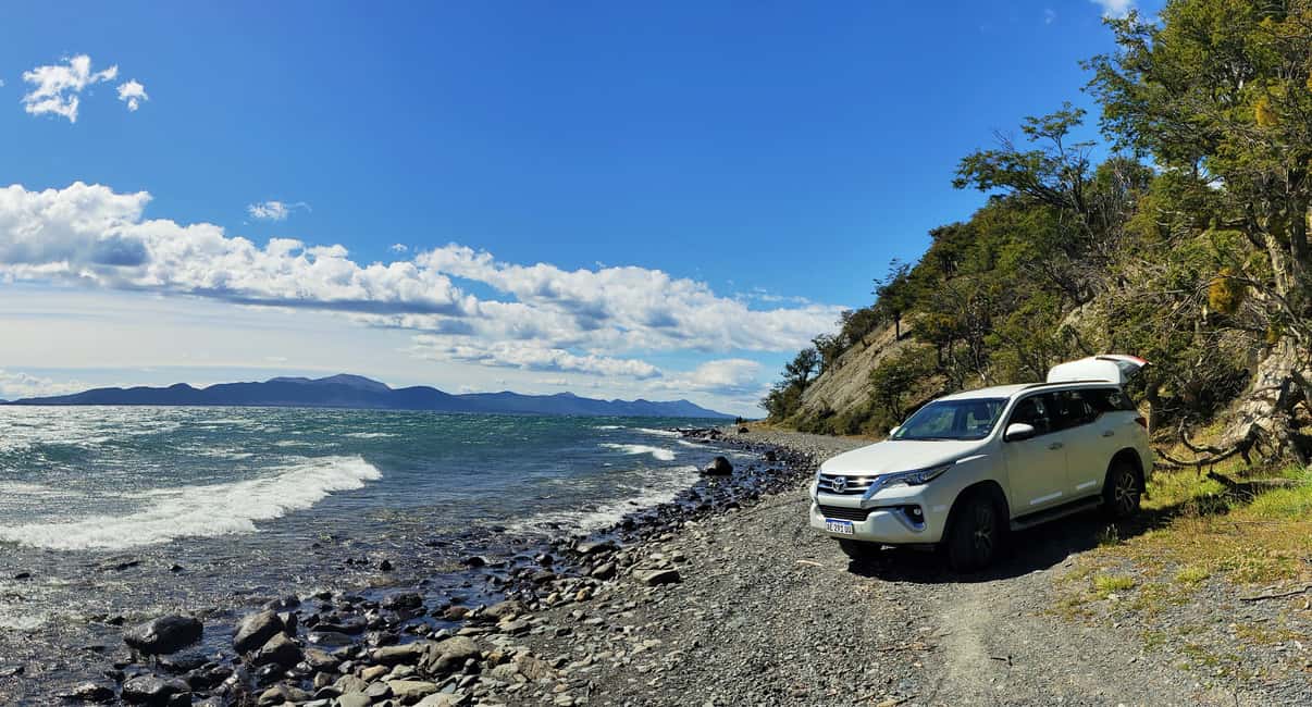 imagem n.5 de De Ushuaia: Tour particular ao Lago Fagnano em veículo com tração nas quatro rodas atividade em Terra do Fogo, carregada pelo fornecedor