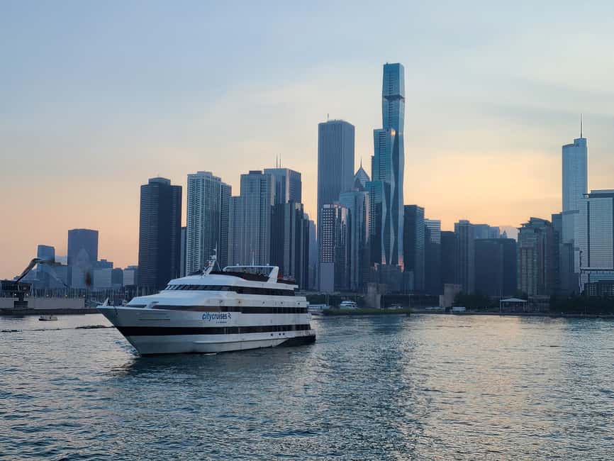 изображение номер 11 мероприятия City Cruises Chicago: Премиум-круиз с обедом или ужином в городе Чикаго, загруженное организатором