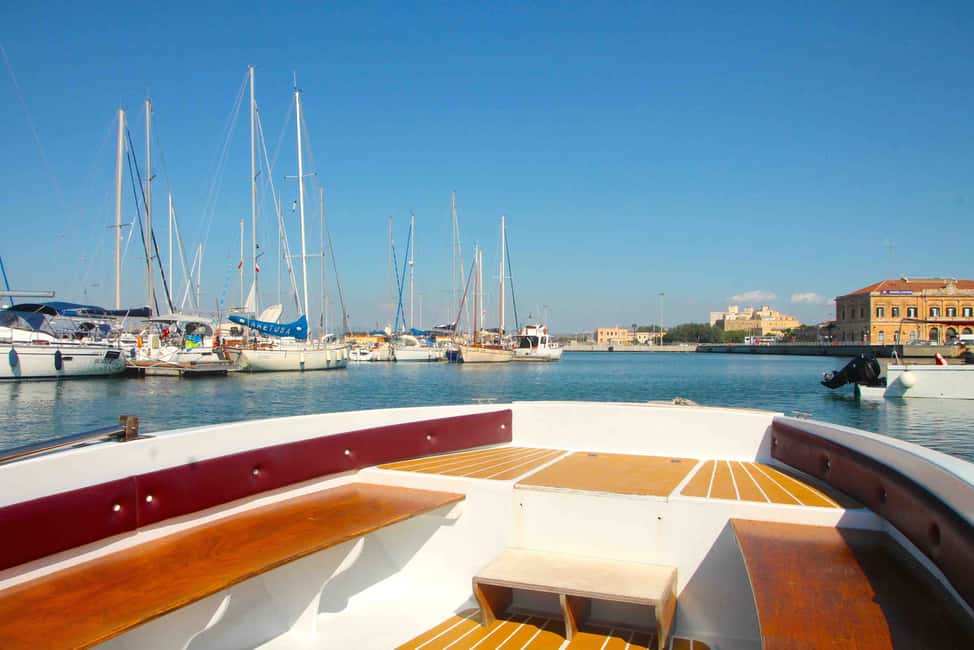 image n.7 of Siracusa: Ortygia Island Boat Tour with Grotto Visit activity in Syracuse, uploaded by supplier