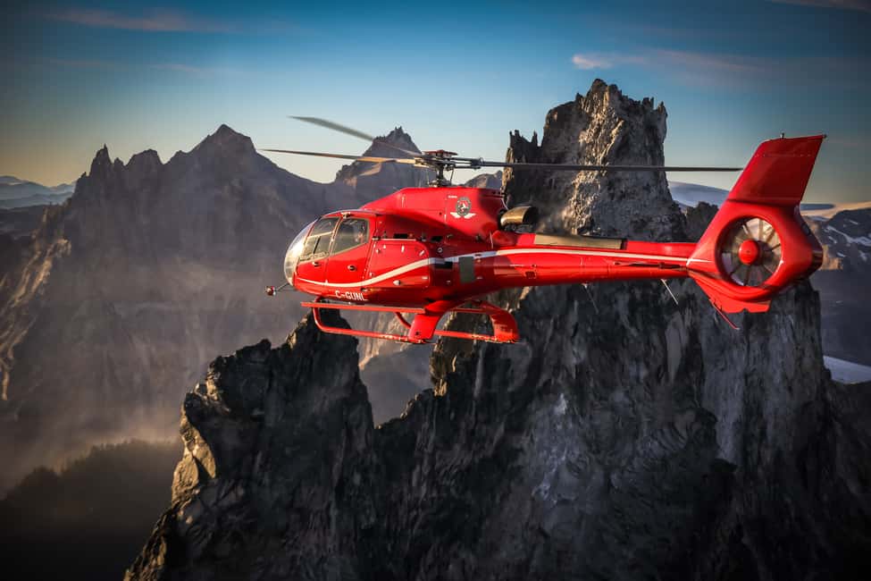image n.1 of Whistler: Glacier Helicopter Tour and Mountain Landing activity in British Columbia, uploaded by supplier