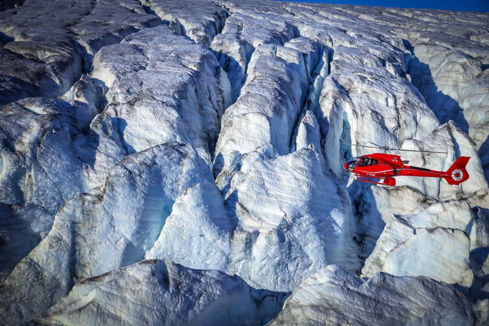 image n.3 of Whistler: Glacier Helicopter Tour and Mountain Landing activity in British Columbia, uploaded by supplier