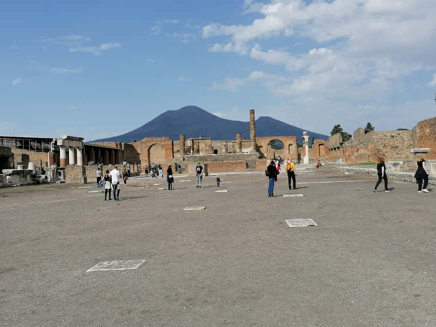 image n.8 of Pompeii: Guided Tour with Archaeologist with max. 12 People activity in Pompei, Campania, uploaded by supplier